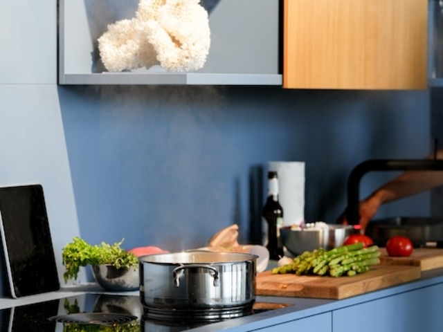 Blaue Küche mit BORA Kochfeld